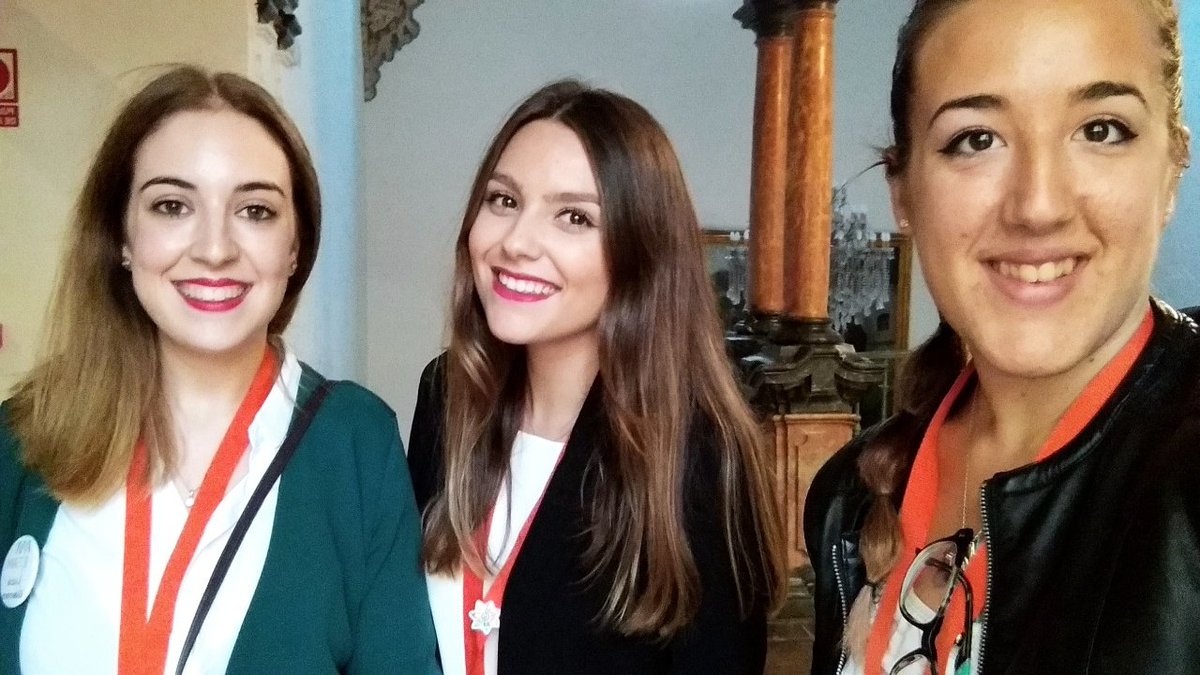 LauryOsuna's tweet photo. Congreso Nacional de Ingeniería Agrónomos.
Mañana más y mejor 💪
@LuciaGuerreroGa
@esther_ag98
#FIMART #ETSIAMcordoba #Conagronomos18 https://t.co/fZsxQIh36H