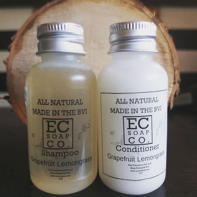 Have you tried our lil ouncers yet? Amenities are available in 1oz, 8oz, 50oz pouch refills. #shampoo #showergel #conditioner &amp; #lotion We recommend the 8oz refills with the pouches for your #charter or #hotel ⛵⚓! Made with lemongrass and grapefruit!… ift.tt/2Eqzyx2