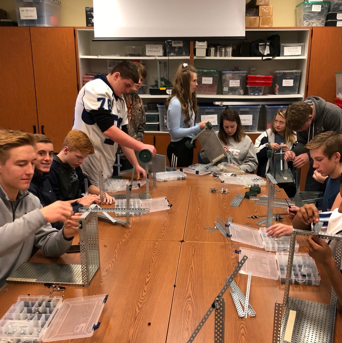 Building Simple Machines
#pltw