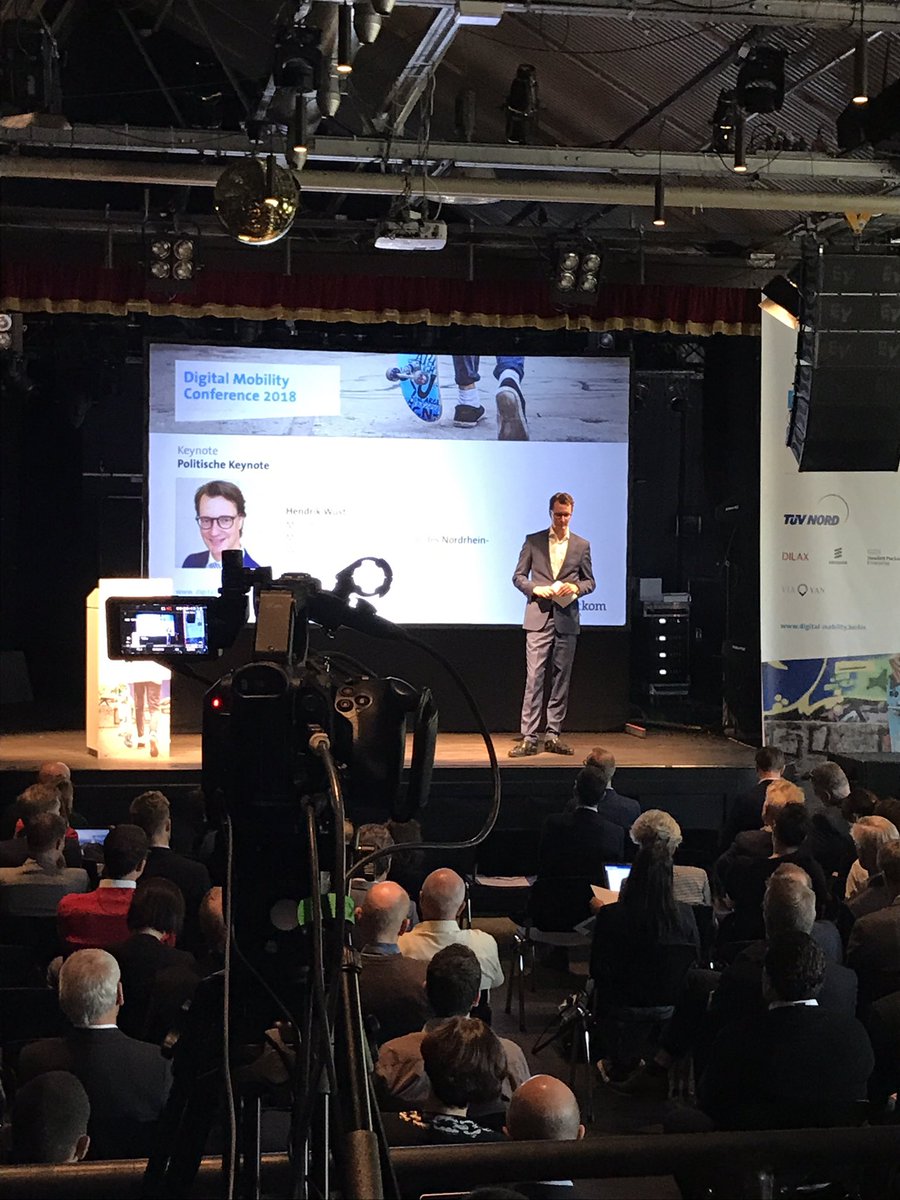 Bitkom's tweet photo. Das war die #dmco18! Ein großes Dankeschön an unsere Speaker, an die über 300 Teilnehmer und unsere Partner! https://t.co/d3KWJ5sVKh