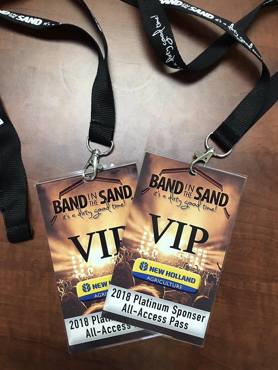 WebbsMachinery's tweet photo. Post your best #harvest18 picture, tag us @webbsmachinery and use HASHTAG #bandinthesand to enter to win a pair of VIP tickets to Band In The Sand at Lakeland College Vermilion! The River Town Saints &amp; the Reklaws are performing this year! https://t.co/0ytOWwjcKc