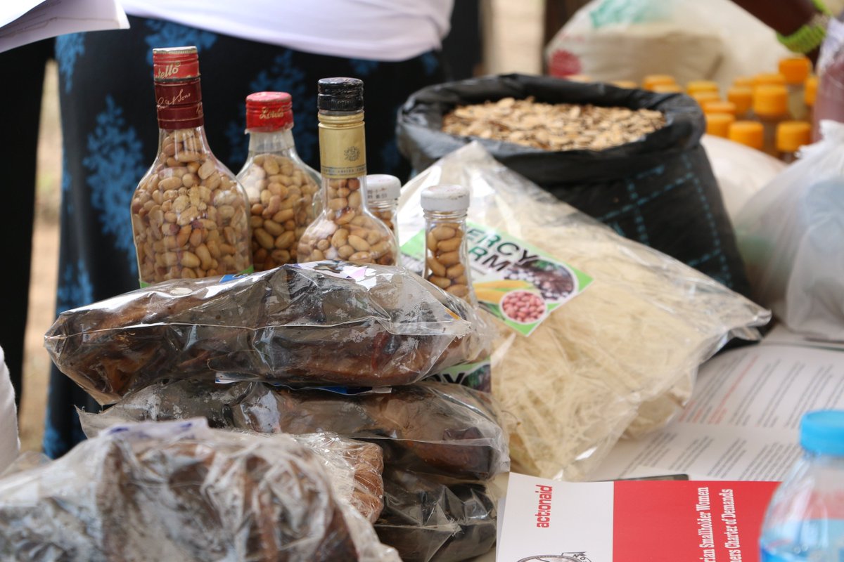 ActionAidNG's tweet photo. #WorldFoodDay
Women have for a long time been excluded from decision-making, their traditional and indigenous knowledge is overlooked, and they are more vulnerable to land grabs. @ActionAidNG believes the solution to ending world hunger is empowering rural women.
#ZeroHunger https://t.co/Jl6PeR3H5X