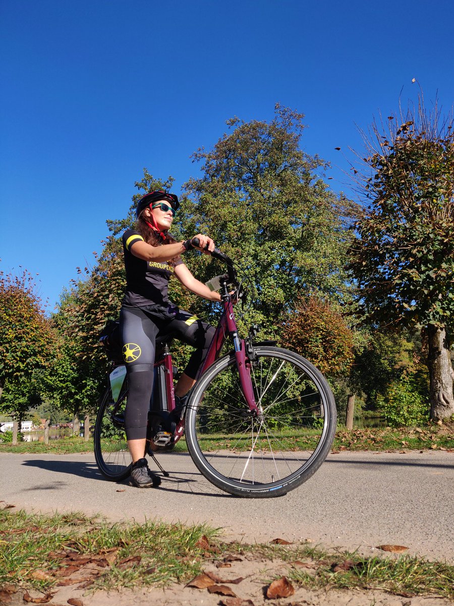 zegreengeekette's tweet photo. C'est parti pour la découverte du #PaysDeBitche uniquement à vélo (à assistance électrique), histoire de vous montrer qu'on peut s'y passer de la voiture !  1ère leçon apprise, ne pas faire confiance à Google Maps qui fait prendre des chemins de campagne... #MyGreenPaysDeBitche https://t.co/f83ir2tg08