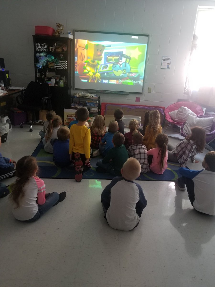 connierathmann's tweet photo. #tweetingtuesday #gwcstrong @NetSmartz #internetsafety https://t.co/6QUdbxisZ0