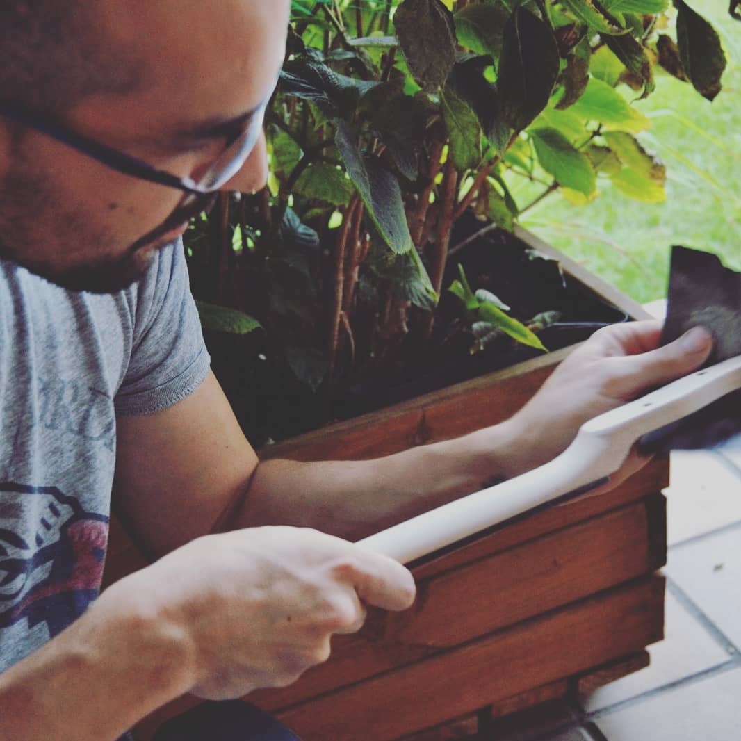reMakeinstrum's tweet photo. Próximo cigarbox 

#cigarbox #luthier #handmade #hechoamano #3strings #woodart #remakeinstruments https://t.co/Jq1i3b1OFy