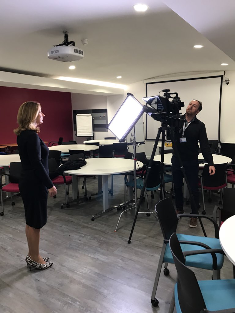 Only1annsmith's tweet image. Filming session #essentialtraining #trainingcompliance #patientsafety @CatherineSilco1 @CathyAtherton3 @jablunt71 @DanJackson1978 @MichelleDurkin7 @ClinEdTeam @BL_LTHTR @PartingtonKaren