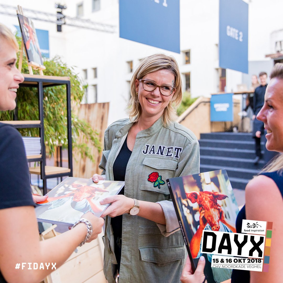 foodinspiration's tweet photo. Alle bezoekers van de Food Inspiration DayX krijgen de tweede editie van het Food Inspiration print magazine mee naar huis. Ben jij al lid? 🔥 #FIDAYX https://t.co/MweiuvoQHH https://t.co/urgI16i7h4