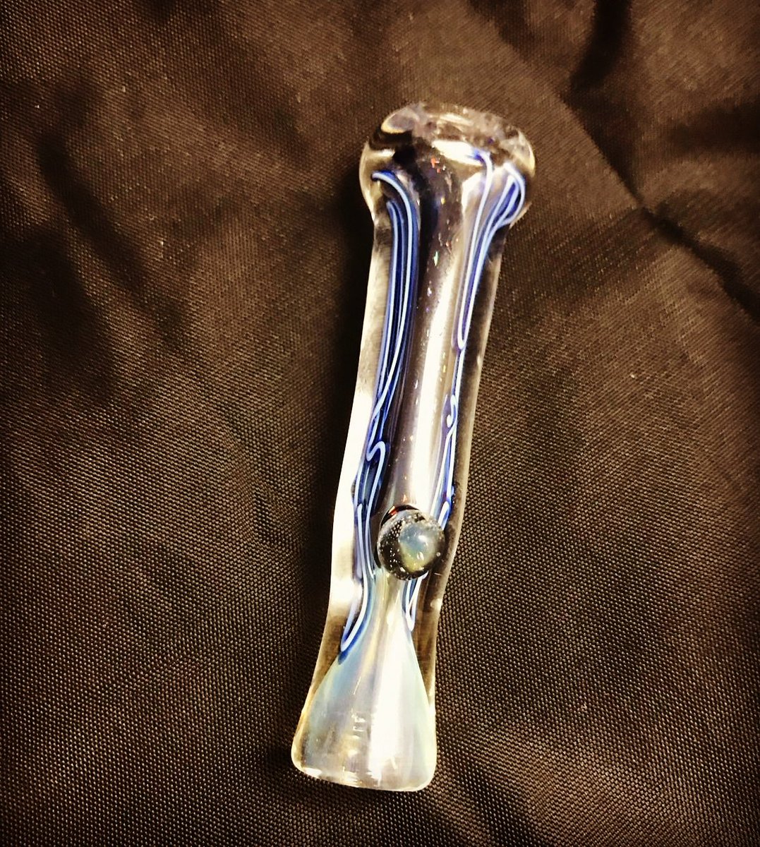 delusionglass09's tweet photo. Dicro One Hitter now available at #DelusionGlass in just $14.99

Grab yours today!!

Order now!!!!!
Free shipping all over US on all orders above $50

#smokeshop #smokeshops #waterpipe  #waterpipesmoke #bongs #partysmokers #smokehead #hippiejunction #spoons #onehitter https://t.co/OUPikJTw8r