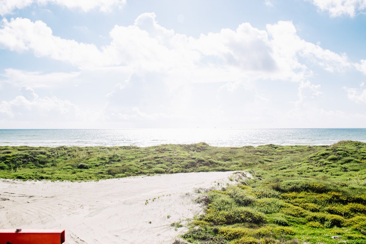 Cinnamon_Shore's tweet photo. A glimpse of what the views will look like from the new Gulf-front homes at Cinnamon Shore South. #cinnamonshoresouth https://t.co/vbQeFuBMvG