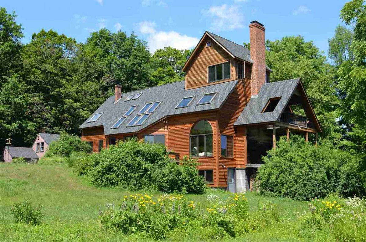 darleneconca's tweet photo. I am looking for a buyer on 229 Colyer Road #Guilford #VT  #realestate https://t.co/MSFpi65suJ https://t.co/J5oTQ5uVBh