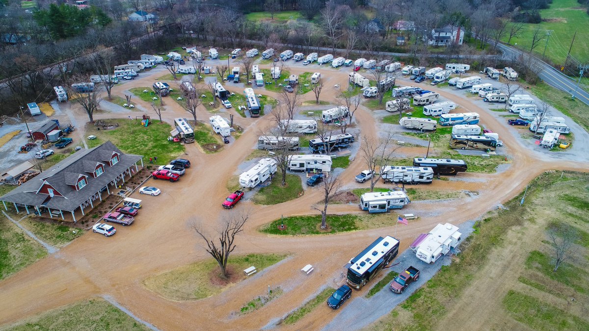 GoRVing's tweet image. Gang's all here! Where’s your favorite campsite? #GoRVing