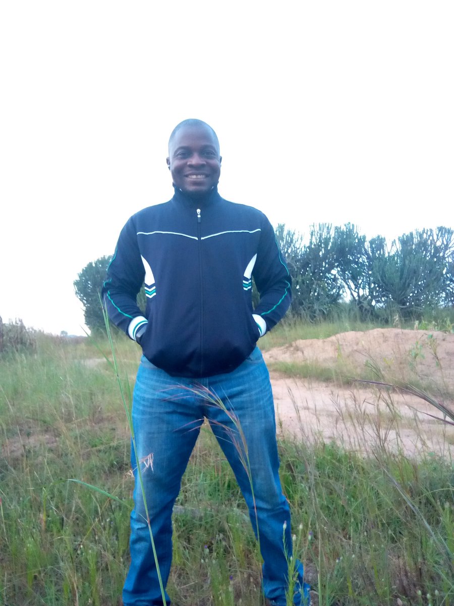 alutadarf's tweet photo. Affa Man A Trod Inna Di Yard, Hol A Medi Inna Di Miggle A Bare Cactus, Nuff Rocks Ahn Ital Vegetation. #TheVillager #LoyalAndLocal #BeautifulPlateau #WeJosBeautiful #WeJosAwesome #WeJosPeaceful https://t.co/lU5YUBIrub