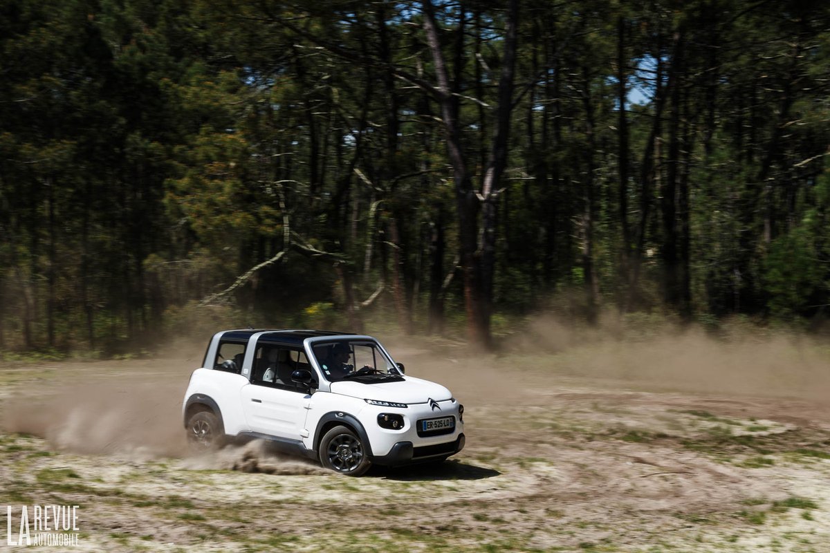 RevueAuto's tweet photo. #Citroen E-MEHARI : retour vers le futur grâce à la fée électricité ! #CitroenEMEHARI #VE #ElectricVehicles #ElectricCar #eMEHARI #Mehari #FrenchCar #Electric @CitroenFrance @Citroen https://t.co/O6syKCKoBU https://t.co/fk4f57CGnS