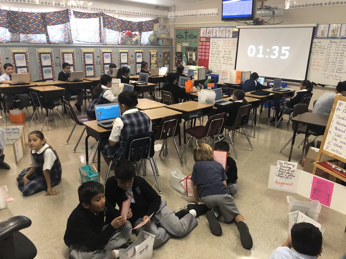 DanielleEkno's tweet photo. Love being able to coach these teachers and help them implement Blended Learning in their classrooms! #ABLEOC #highlanderinstitute #blendedlearning #Daily5 https://t.co/8RcP55rzQz
