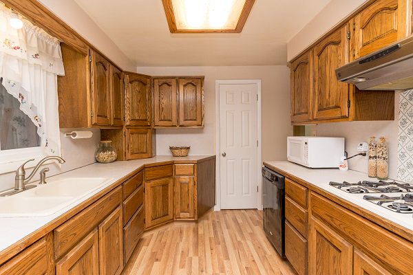 SoldByAnAngel's tweet photo. Easy- to-love 1950s rambler outclasses newer homes with its  beautiful hardwood floors, new roof, and easy floor plan. Charm and  quality envelope this lovely home with plenty of storage areas, newer  furnace, and remodeled bathroom. Marketed by Sold By An Angel Real Estate®. https://t.co/4SIgo5EGfo