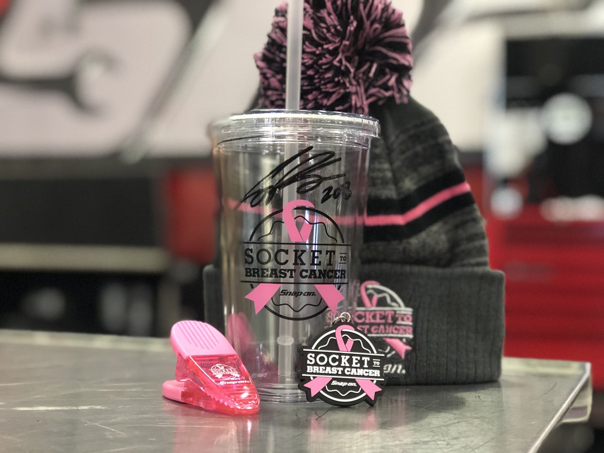 CruzPedregon's tweet photo. Ok @NHRA fans, thanks to @Snapon_Tools here is a giveaway package for you! Here are the rules.

1. You must be following me &amp; @ThePinkFund to win
2. You must RT this post

I will pick a winner sometime today...ready...set...go! https://t.co/bMc1uliO6C