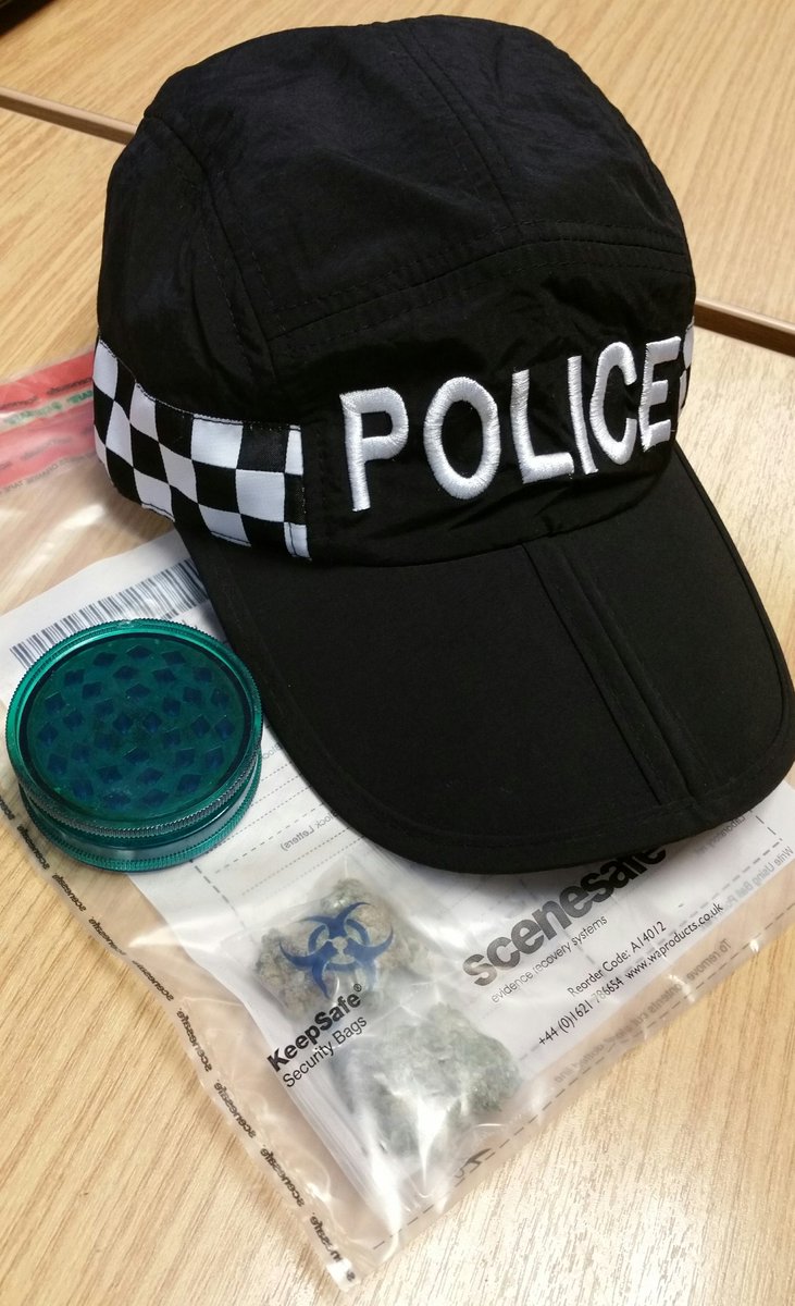 Did you spot the plain clothed Officers on patrol today? No, neither did the young that we found to be in possession of canabis! Drugs seized and male placed on rehab programme!

#EssexPolice #Chelmsford #YouSaidWeDid #CommunityConcerns #Drugs #Patrol #Undercover