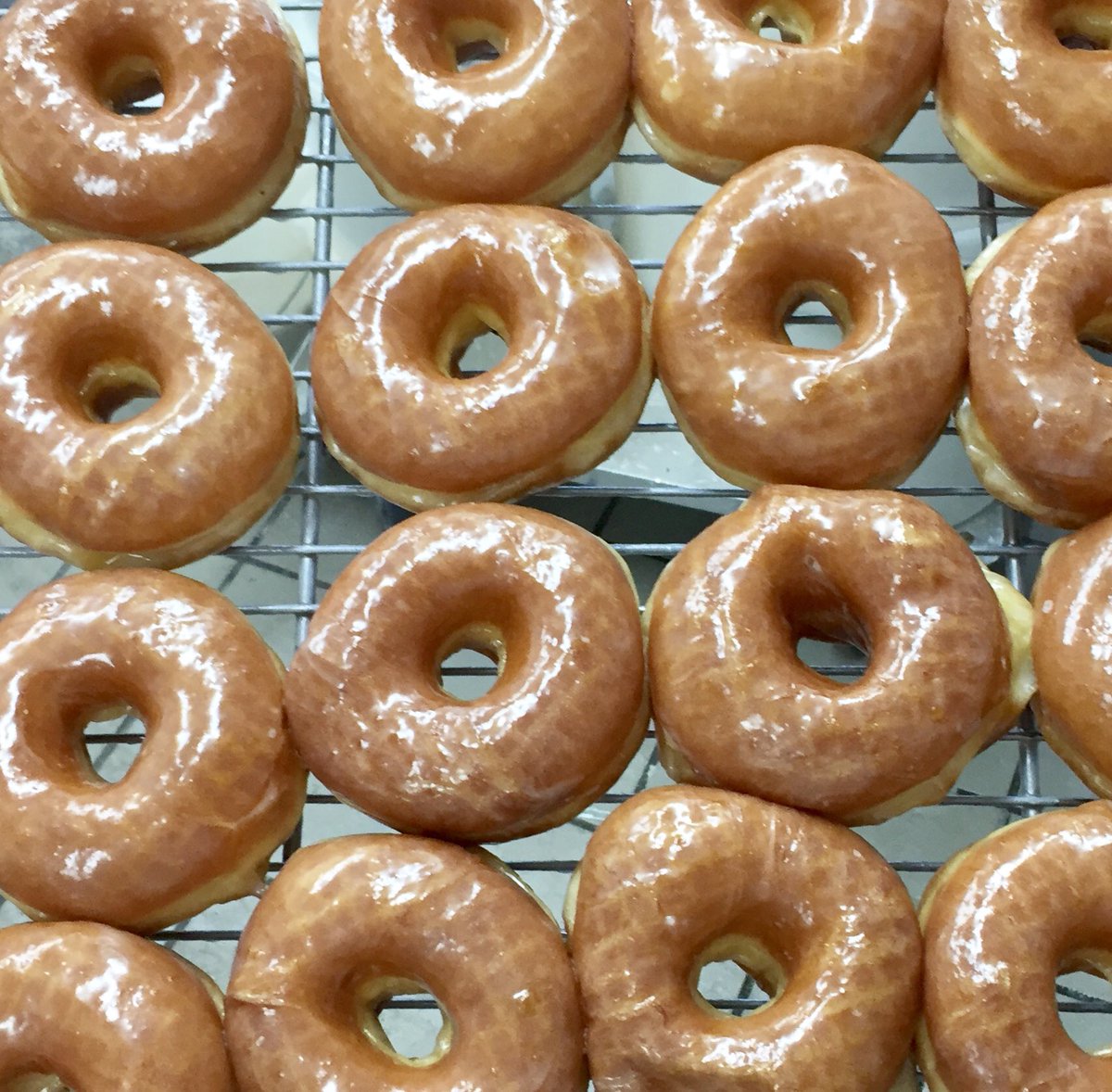 Randy’s Donuts tweet media