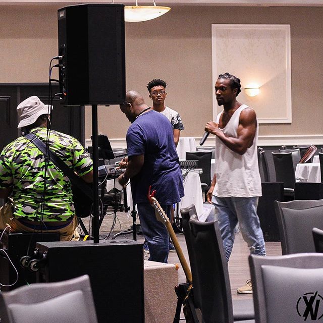 _rajuworld's tweet image. Tag @ who you are bringing to LOFT Ten 19 this Friday night 10/19.
.
Photos by @complex_visuals
Follow @rajuworld
.
#hiphopunderground #RockfordIL #rockfordmusic #rockfordmusicscene #rockfordmusicartist #rockfordmusicscene #hiphop #rnb #livemusic #concer… ift.tt/2RZvk2e