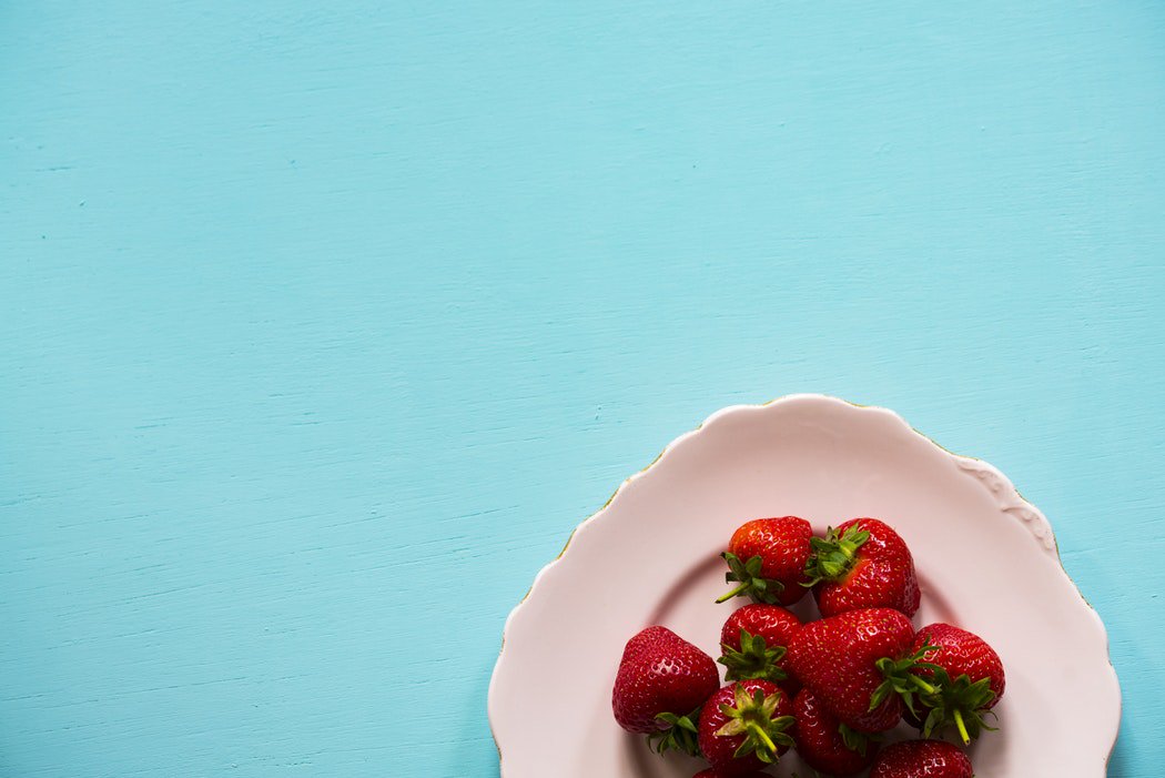 gjcplastico's tweet photo. ¡Cuida tu salud! ¿Sabías que...
-Arándanos rojos son ricos en antioxidantes.
-Cerezas son ricas en betacarotenos.
-Fresas tienen beneficios desintoxicantes.
-Frambuesas son ricas en vitamina C.
#SaluTips #GJCPlástico https://t.co/0CLO4LnJud