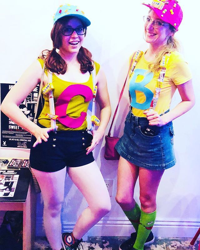 We met the Candy Boys girls last night! @natalie_jeanh 🍭🍭LA is too dang sweet!
In San Diego tonight @citypubsd  with <a href="/thevontramps/">The Von Tramps</a> @spacemonkeymafiaband and <a href="/violet/">Wyatt</a>.island 
Early show, we play at 7pm!
#twodudes #candyboysnyc #candyboys #boyband #djcleric
#sandiegolivemusic #…