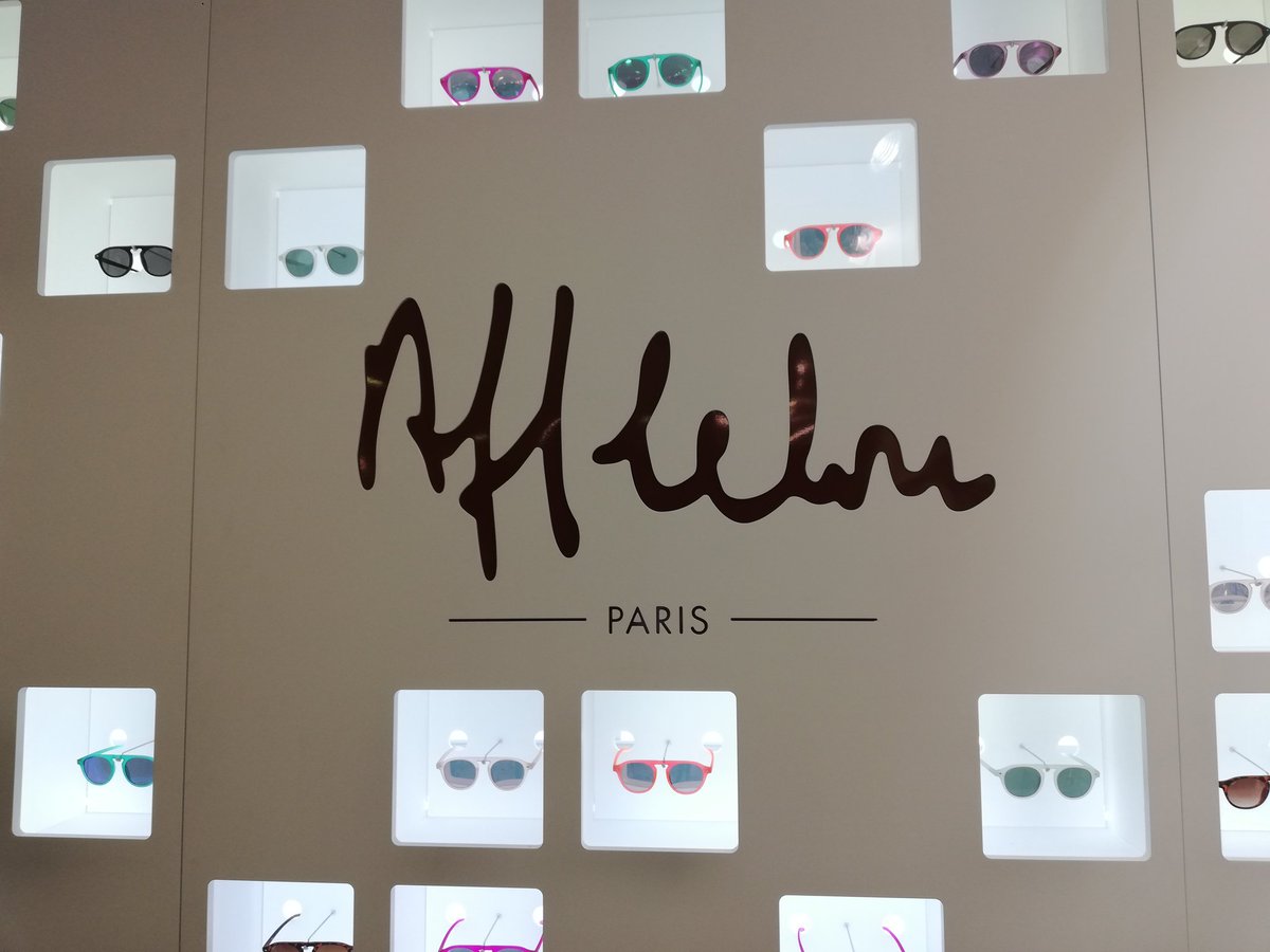 BrigitteLAURE16's tweet photo. Superbe inauguration de la boutique #AlainAfflelou #Montpellier @CaissepargneLR https://t.co/uIJfUfOcdb