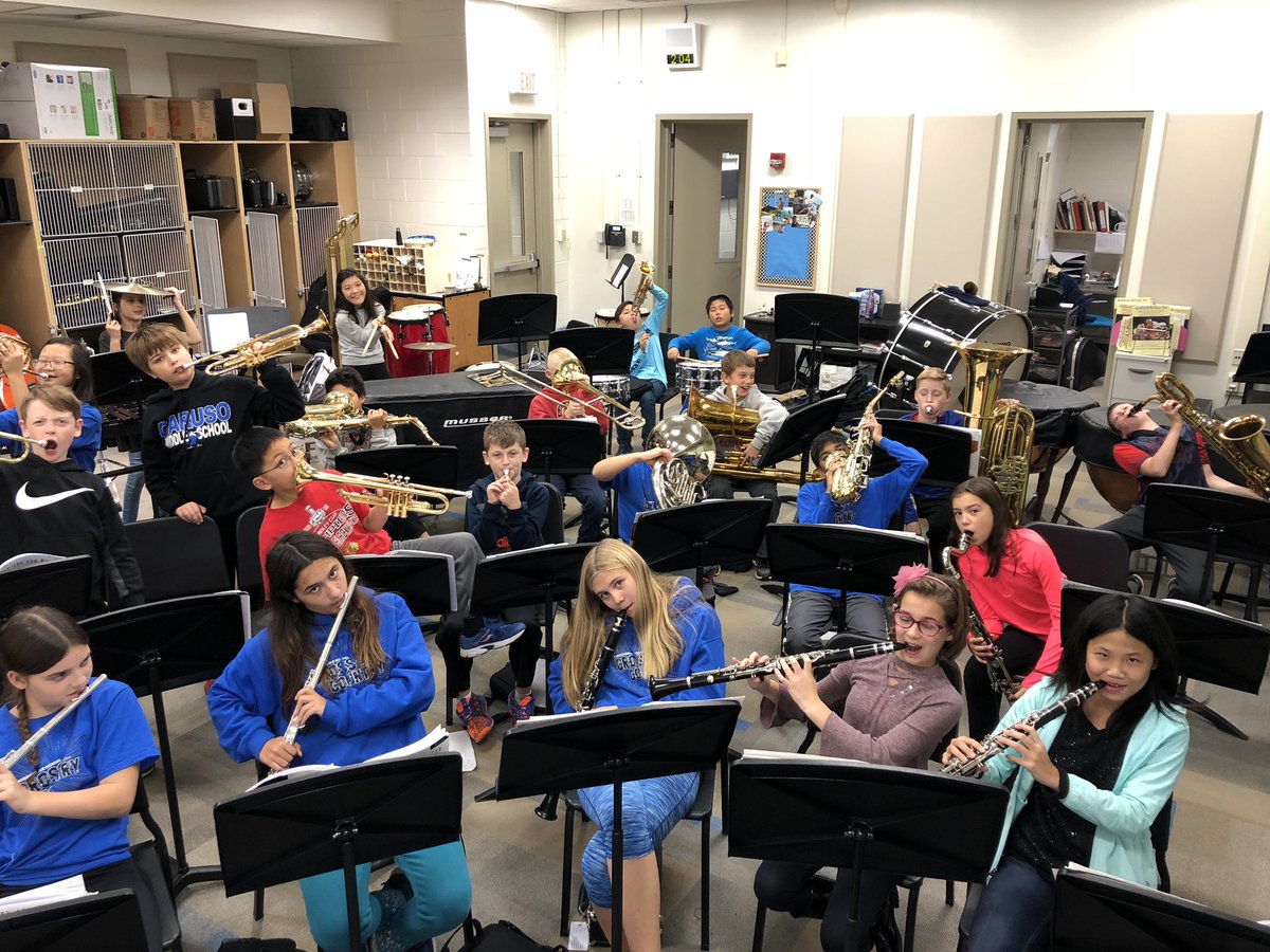 hpforward's tweet photo. #CarusoWay #Engage109 Caruso sixth graders learning about the importance of posture when playing their instrument~ https://t.co/M1UI6ylecE