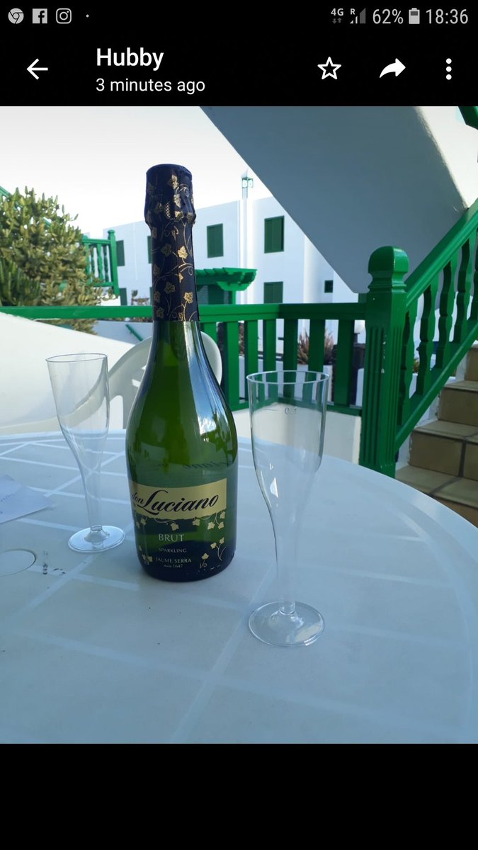 #spanishwow educating the manager on what we do at premiere inn...bless him nice effort for my wedding anniversary 😊 <a href="/hinsonyates47/">Tony Hinson Yates</a> <a href="/wanny_8/">Mark Wanless</a>