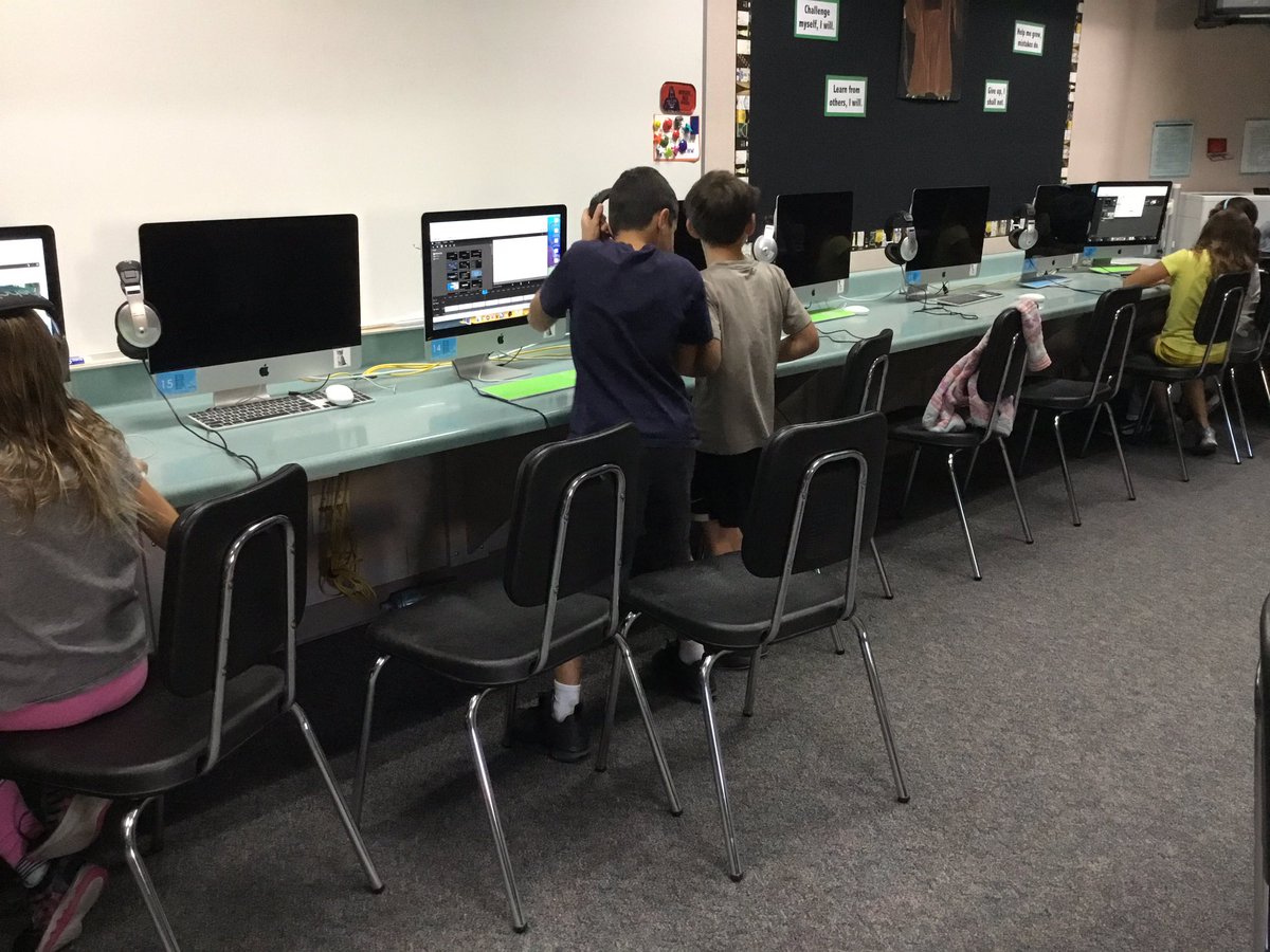 CoachC_AFPE's tweet photo. 4th graders use iPads and @WeVideo to create their own “How To” videos.  @AF_Eagles #AF_STEAM #DMUSD https://t.co/MhEg9ZKOk6