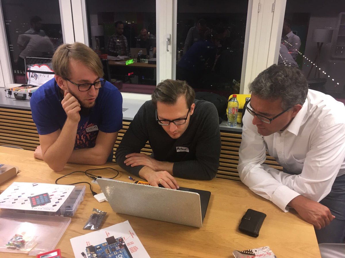 Connected Living eV tweet media