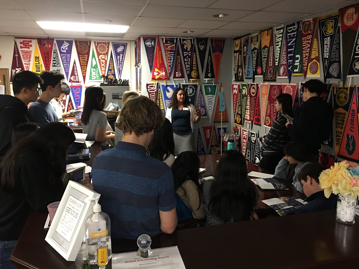 BHSCollege's tweet photo. Do you even #CollegeKnowledge? Well the @BellaireHigh Senior Cardinals do! Thanks @Columbia and @Yale for coming by today! #Cards2College #CardinalProud https://t.co/bxFU9sJReC