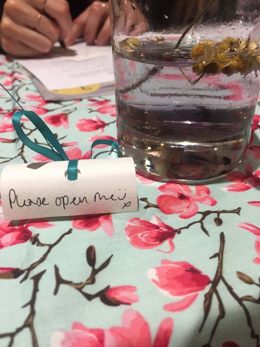 Priyanka_210's tweet photo. First ever piece of #Craftivism @LushLifeEN this evening. Thanks @Craftivists ☺️☺️ https://t.co/4kTm7KX52N