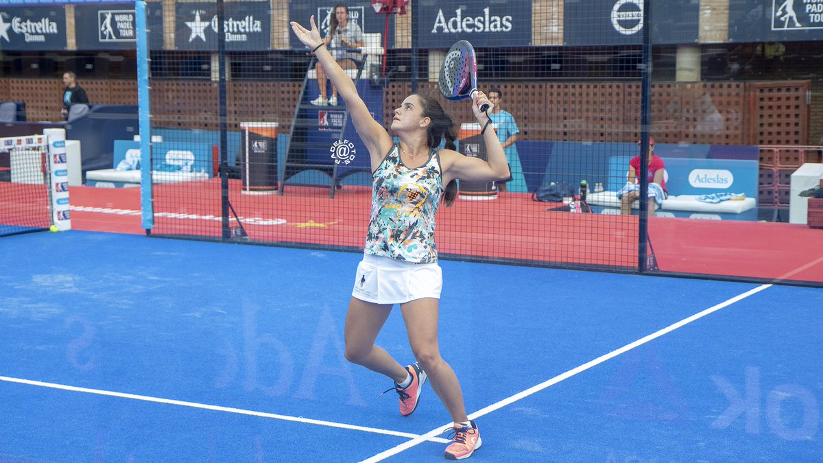 padelfotos's tweet photo. 📸 Fotogalería de Paula Josemaría durante el primer #WOPENWPT de la historia.
#PadelFemenino #Padel #PadelFotos https://t.co/8DJn5Z8cKl