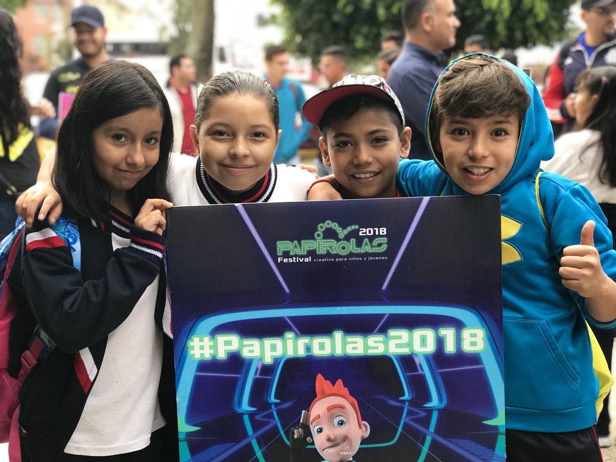 cuci_oficial's tweet photo. #HoyenCUCIÉNEGA da inicio el Festival creativo para niños y jóvenes Papirolas 2018. Con el tema Tecnología y diversión cientos de niños podrán ser parte de esta experiencia.
#CUCIÉNEGAespartedeti https://t.co/tJDhrYvjgO
