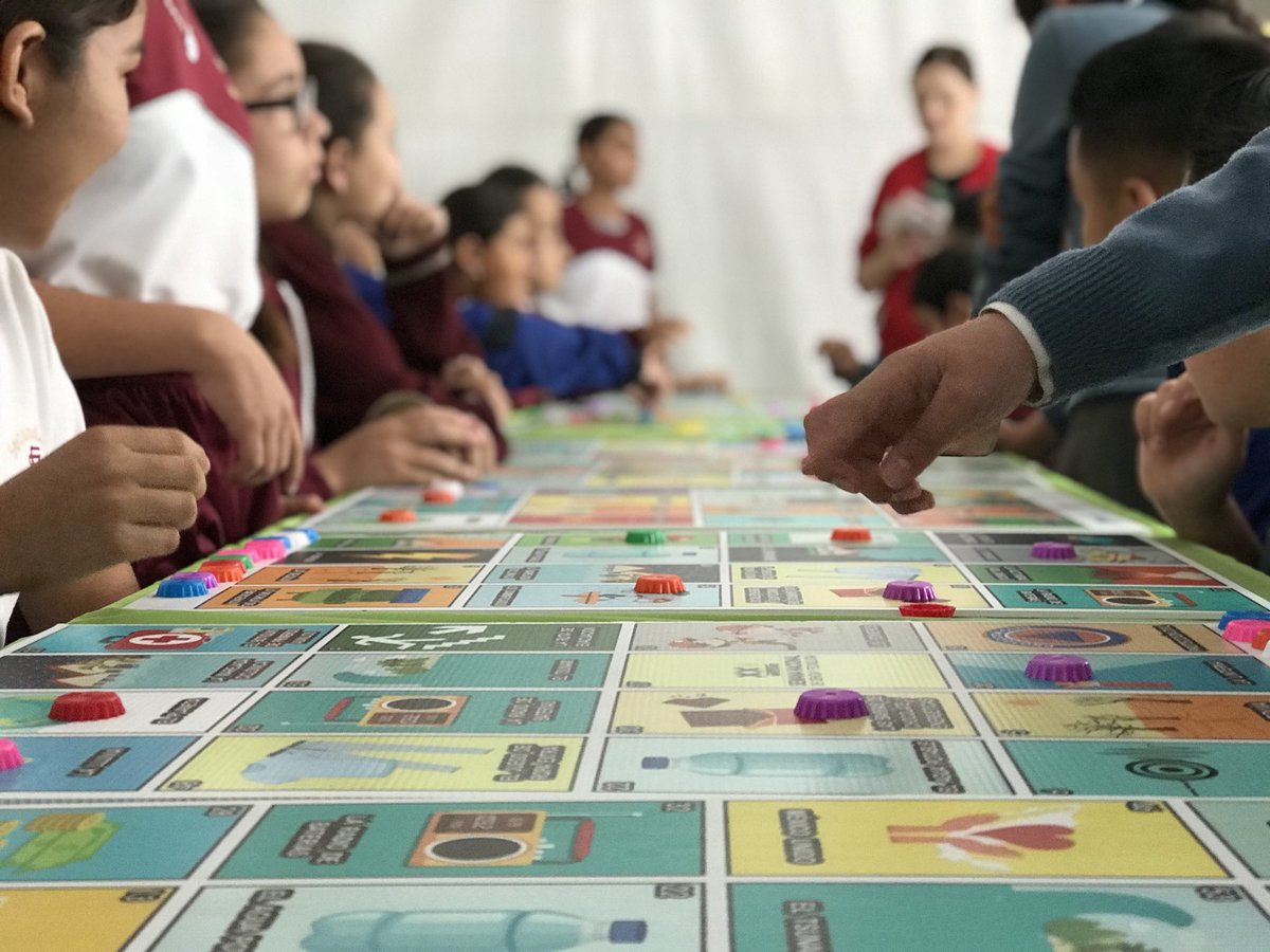 cuci_oficial's tweet photo. #HoyenCUCIÉNEGA da inicio el Festival creativo para niños y jóvenes Papirolas 2018. Con el tema Tecnología y diversión cientos de niños podrán ser parte de esta experiencia.
#CUCIÉNEGAespartedeti https://t.co/tJDhrYvjgO