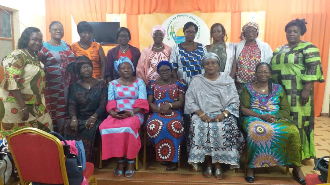 SocialistIntW's tweet photo. 1/1 La Vice-Présidente de l'ISF au titre de  la région Afrique Occidentale et du Centre, Mme Ousseini Hadizatou, échange avec l'Union Nationale des Femmes du MPP - Burkina Faso dans le cadre des préparatifs du prochain conseil régional de 2019. https://t.co/BH1Ct9S2kX