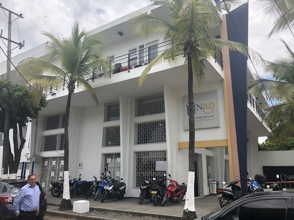 CaroCalleUNAD's tweet photo. Y antes que inicie el evento del #DespliegueZonalUNAD Zona Sur, como no visitar a nuestra Familia Unadista de @UniversidadUNAD CCAV Neiva
#ModoRP
#OrgullosamenteUnadistas
#RedestUNADPresente https://t.co/rJsFhnZu2F