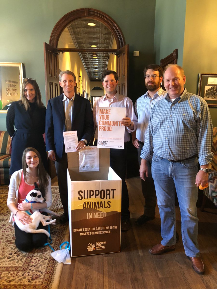 twomenhsv's tweet photo. #Thankyou 4 all ur #support 4 #MoversForMutts &amp; help getting the word out 2 support #animalsinneed @anewleash #MelissaMillerLaw #SiniardTimberlakeandLeague &amp; @HMCBA2804 4 a full list of collection sites, visit: https://t.co/7PNHRGdQMp #MoversWhoCare #TWOMENANDATRUCK #TMT #TMAAT https://t.co/1L7wwFkC6a