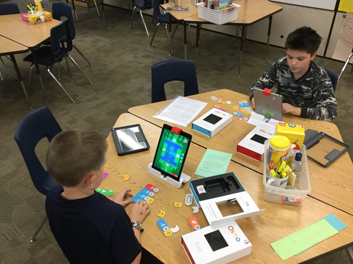 CarolynSund's tweet photo. We are Coding with Osmo tiles and our iPads today. https://t.co/okPLS7dBPB