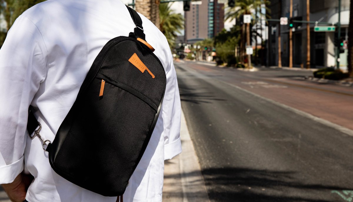 $10 coupon right now for the Roundsman #chef #knife #bag tinyurl.com/chefknifebag  #cheflife