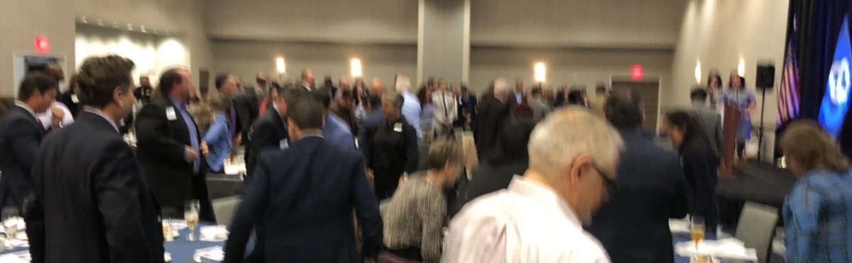 AldreteEddie's tweet photo. Standing ovation for @VoteViagran “We need leadership not political posturing or gamesmanship. That’s why I’m voting ‘NO’ on the charter amendments.” @southsachamber #StateofD3 https://t.co/0MTqGylquH