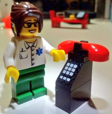 BDMed_STrainer's tweet photo. Mae'n #RestartAHeartDay ydych chi'n gwybod CPR

CALL: 999 NEU 112

PUSH: CALED A CHYNNAL YN GANOLFAN Y CHEST

ACHUB https://t.co/lc3e6e9NGu