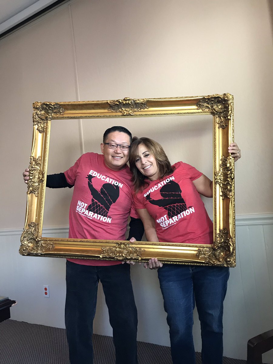 BryanHa1's tweet photo. #UndocumentedStudentWeekofAction We are at @LRCFT2279 headquarter getting framed. #EducationNotDeportation #EducationNotSeparation @bclum1974 @porangevampire https://t.co/fPflnbChTI