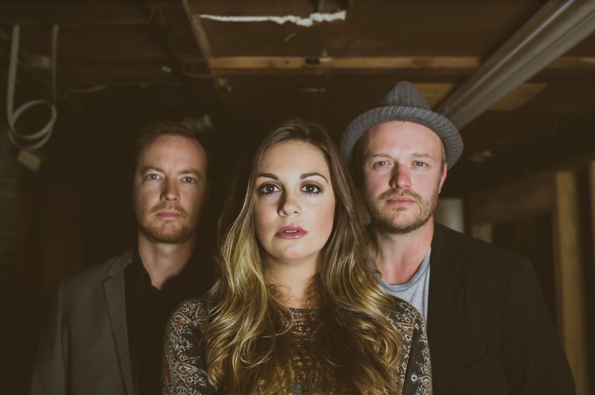 .<a href="/TheDeepHollow/">The Deep Hollow</a> gets #singledout via <a href="/redlineroots/">Redline Roots</a>! redlineroots.com/2018/10/single…