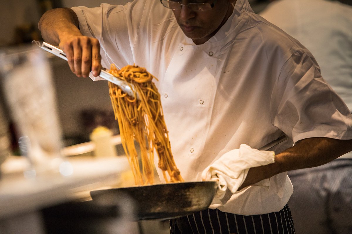 BellaVitaLondon's tweet photo. OUR GIVEAWAY!!! Win a Meal for Two on us worth up to £40 1. tell us what your favourite dish is pasta or pizza or 2. retweet this post T&amp;C's apply closes on 19/10 the winner chosen at random announced on 20/10r &amp; notified - DM 
#giveaway #competitino #free #contest #prize #win https://t.co/CNODjnBwvU