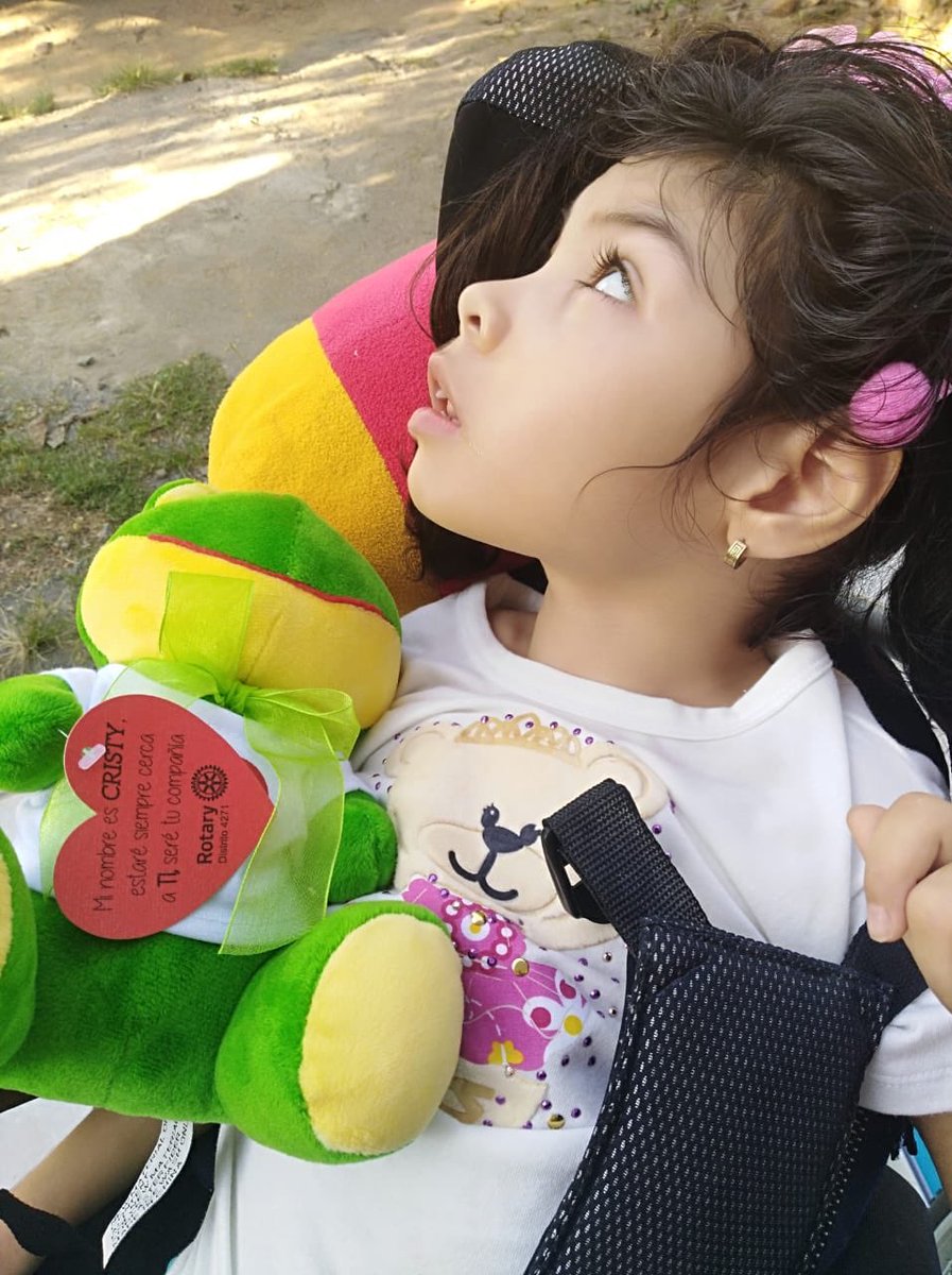 ClubRotaryRSinu's tweet photo. Cristy y Estefanía empiezan una historia de amistad.
Cristy hace parte de #ElZooDelAmor llevando Alegría y compañía a Estefanía, una de nuestras niñas beneficiadas del programa #CochesPersonalizadosRotary. https://t.co/fmekMiiP9Y