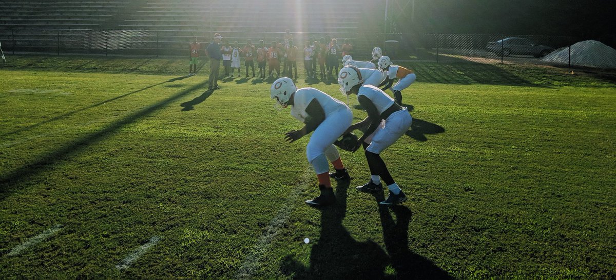 chschargers_fb's tweet photo. Scheduling Announcement: Next week's game vs @RHSCanes will be on Thursday at 7:00 PM at Henderson. It will be Senior Night, so let's show up and celebrate our boys! https://t.co/8Mdw4zNN6I