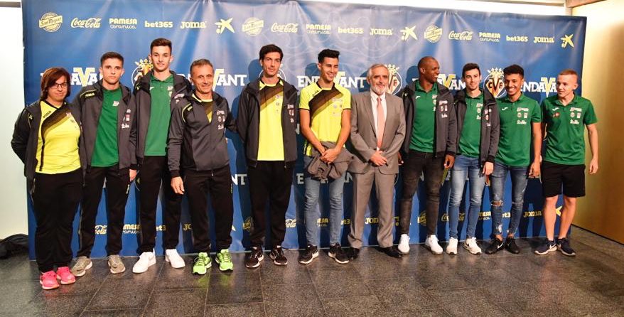atletismoplayas's tweet photo. 😀 Ya estamos en la Gala #EndavantEsports junto a toda la familia del @VillarrealCF 💛

#AtletismoPlayas ✅ https://t.co/Ks4rPYumdw