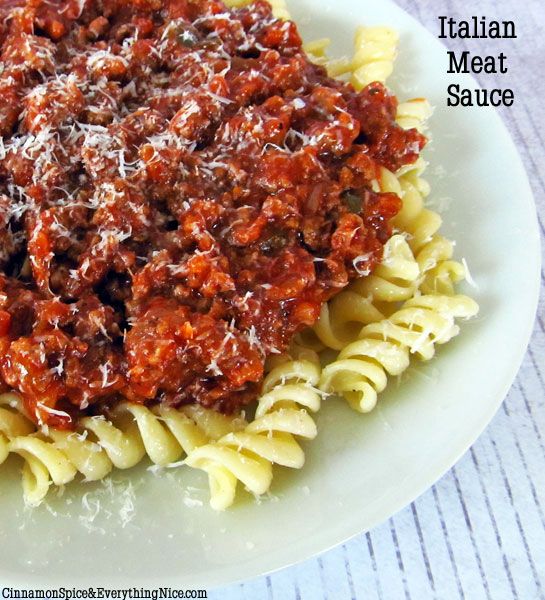 CreekviewHSCafe's tweet photo. Join us tomorrow for lunch as we continue celebrating #lots2love for #NSLW18. It is National Pasta day so we will be serving up our special Meat Sauce and Pasta with a Parmesan Garlic Roll.  Yumm! https://t.co/EDVR70Vh97