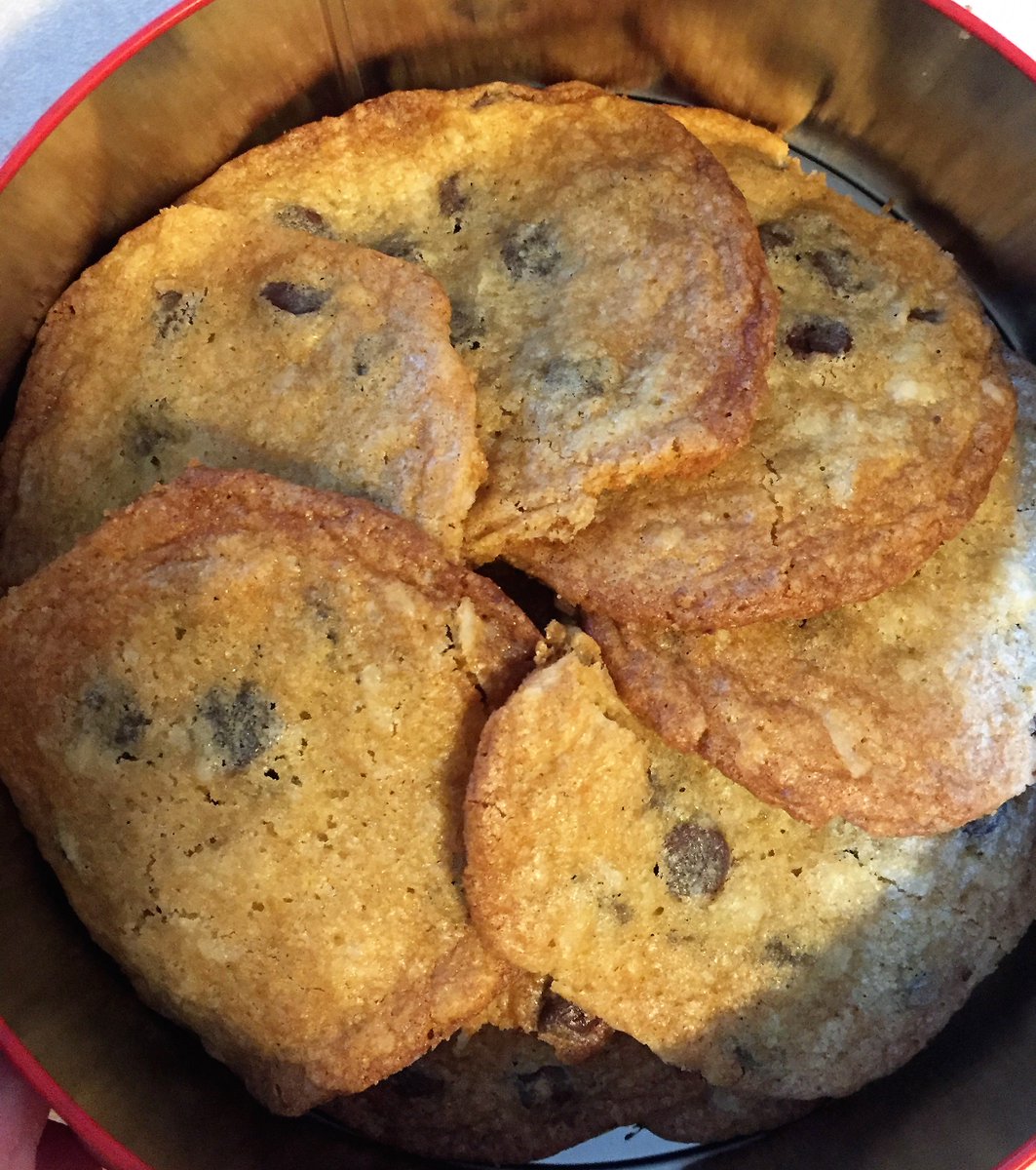 ManhattanPL's tweet image. Let me tell you a secret. My famous chocolate chip cookies--the ones that everyone at work drools over? They&apos;re from RELISH by @LucyKnisley! Check it out, and you, too, can amaze your friends. #bestchocolatechipcookies #librariantips